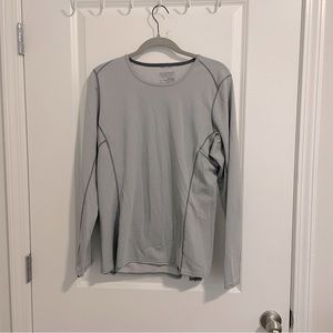 L Patagonia mid weight capilene base layer: polartec